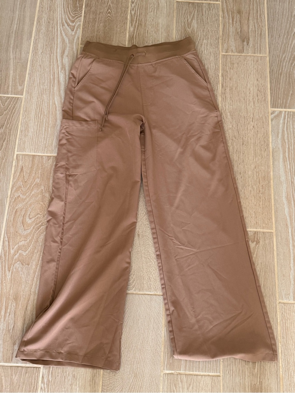 Wide-Leg Scrub Pants